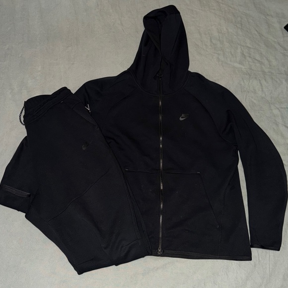 Nike Other - Mens Nike Tech Fleece Tracksuit (Black/Black)